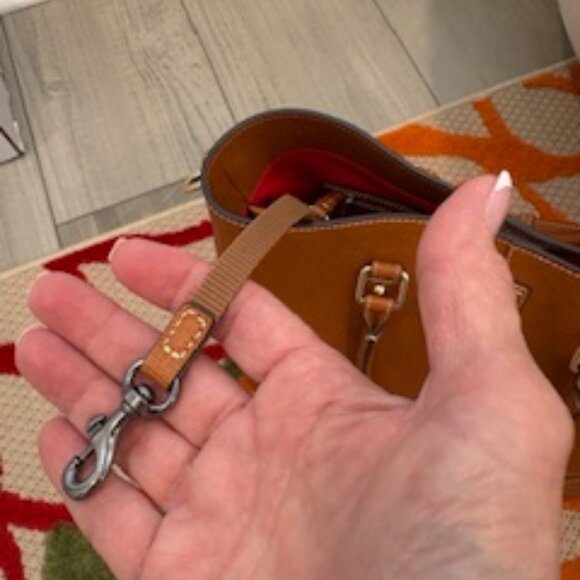 DOONEY & BOURKE LARGE BAG IN LUCIOUS CARAMEL COLOR - Picture 9 of 11